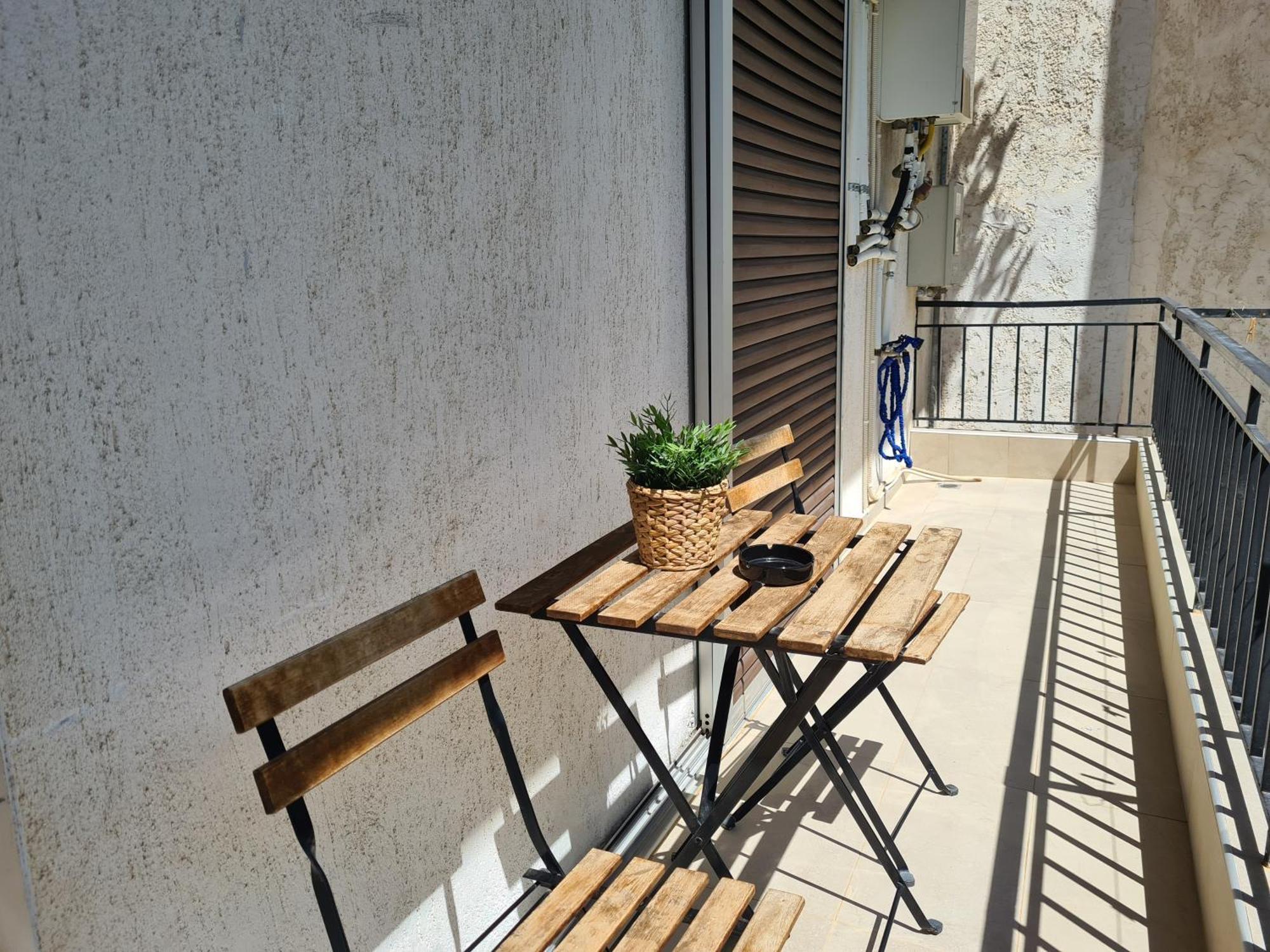 Apartment In The Heart Of The City 3 ラリサ エクステリア 写真